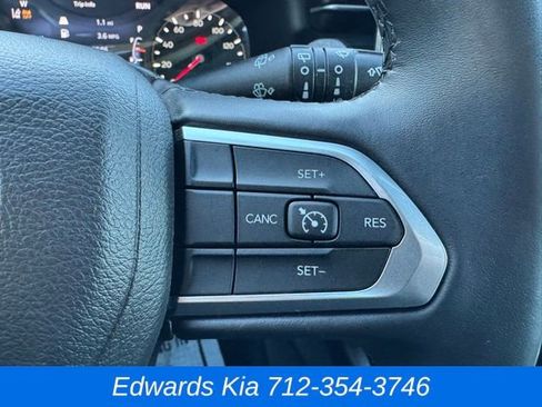 Used 2022 Jeep Compass Latitude w/ Sun and Sound Group image 22