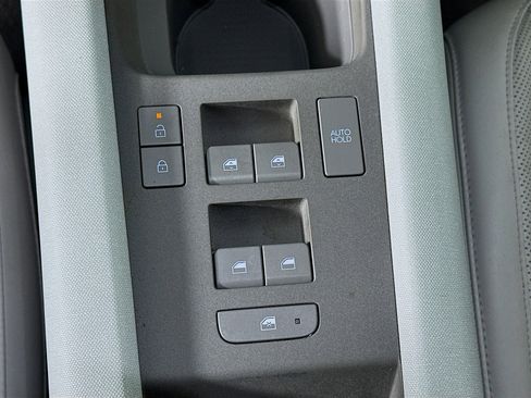 Used 2024 Hyundai Ioniq 6 SEL RWD image 15