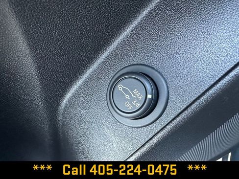 Used 2020 Chevrolet Equinox LT image 24