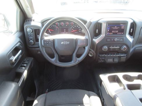 Certified 2024 Chevrolet Silverado 1500 Custom Trail Boss w/ LPO, Dark Essentials Package AWD/4WD image 18