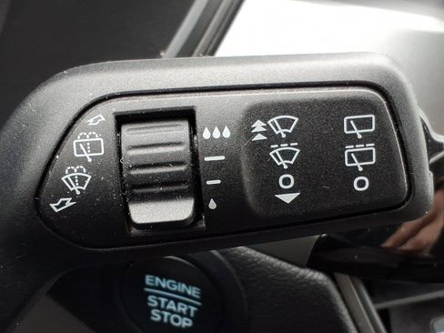 Used 2023 Ford Escape Active AWD/4WD image 26