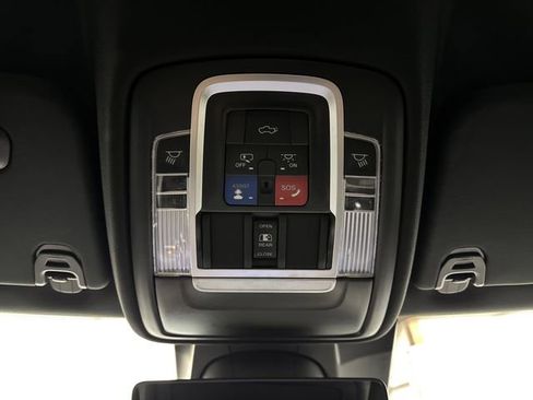 Certified 2023 RAM 1500 Laramie image 25