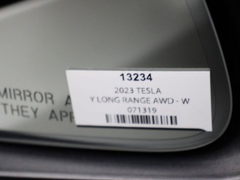 Used 2023 Tesla Model Y Long Range image 30