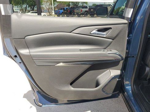 New 2026 Chevrolet Traverse RS w/ LPO, Floor Liner Package FWD image 14