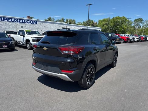 Used 2023 Chevrolet TrailBlazer LT FWD image 4