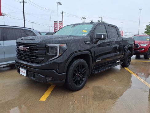 Used 2023 GMC Sierra 1500 Elevation w/ Elevation Premium Package AWD/4WD image 1