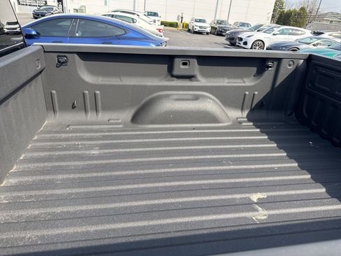 Used 2015 GMC Sierra 1500 SLE w/ All-Terrain Package image 9