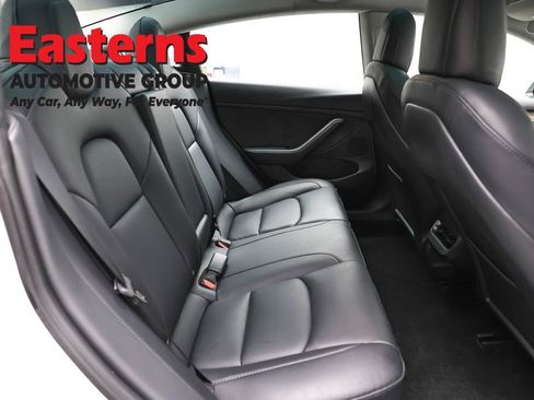 Used 2023 Tesla Model 3 Standard Range image 18