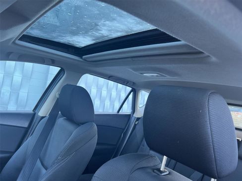 Used 2010 MAZDA MAZDA3 s Sport image 22