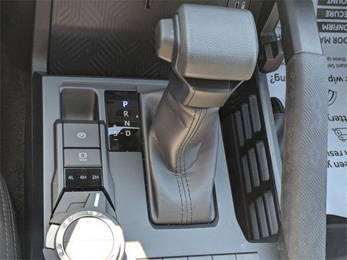 Certified 2025 Toyota Tacoma SR5 image 21