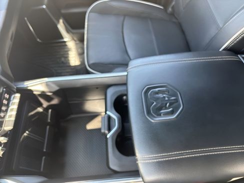 Used 2025 RAM 3500 Laramie image 27