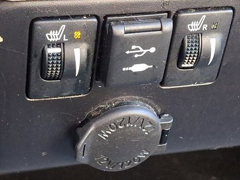 Used 2018 Toyota Sienna XLE image 27