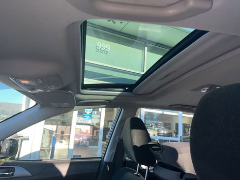 Used 2011 Subaru Impreza 2.5i Premium w/ PWR Moonroof Value Pkg image 7