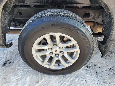 Certified 2021 Chevrolet Silverado 1500 RST w/ Convenience Package II image 9