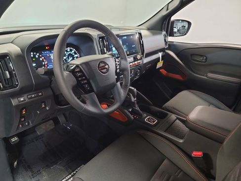 New 2026 Nissan Frontier PRO-4X w/ Pro-4x Convenience Package image 22