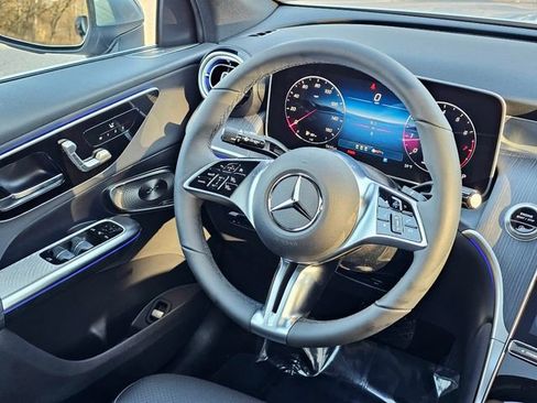 New 2026 Mercedes-Benz GLC 300 4MATIC image 28