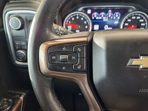 Used 2019 Chevrolet Silverado 1500 High Country image 29