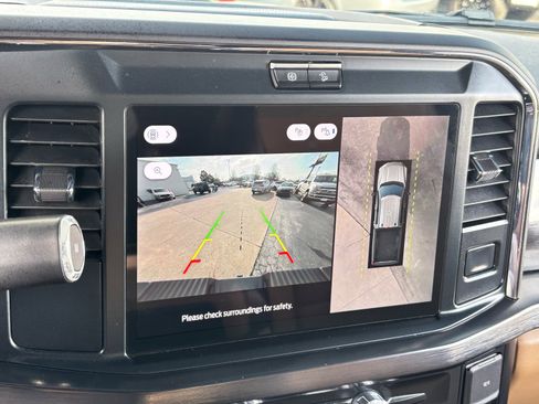 Used 2025 Ford F250 Lariat w/ Chrome Package image 6