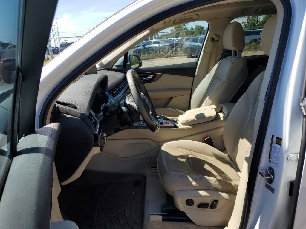 Used 2017 Audi Q7 3.0T Prestige AWD/4WD image 9