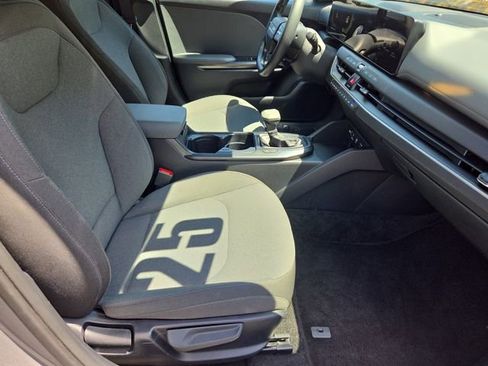Used 2025 Kia K4 FWD image 18