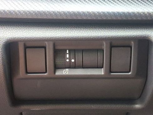 Certified 2024 Subaru Crosstrek 2.5i Limited w/ Crosstrek Mirror Package image 21