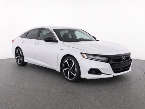 Used 2022 Honda Accord Sport image 1