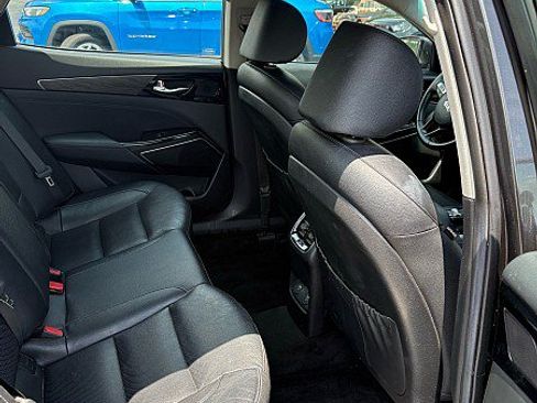 Used 2020 Kia Cadenza Technology FWD image 10