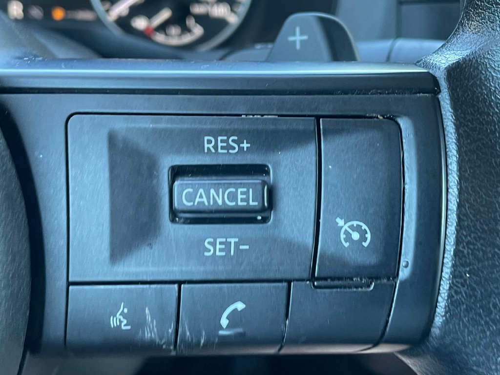 Used 2024 Nissan Pathfinder S AWD/4WD image 31