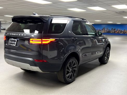 Used 2020 Land Rover Discovery HSE image 7