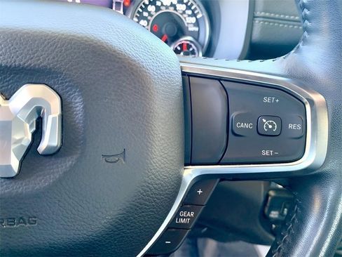 Used 2024 RAM 1500 Laramie image 32