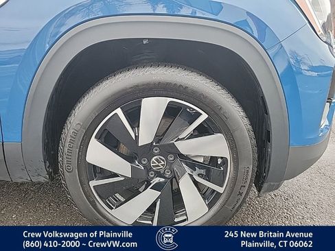 Certified 2025 Volkswagen Atlas Cross Sport SE image 21