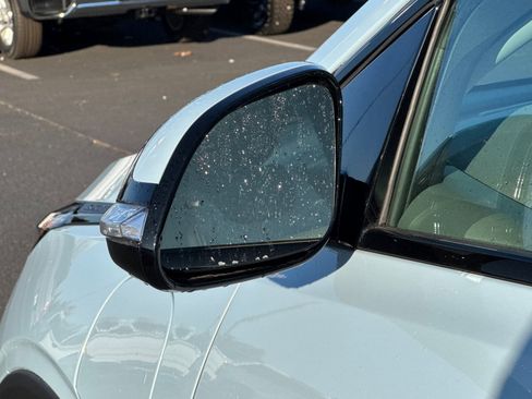 Used 2023 Chevrolet Bolt EUV Premier image 50