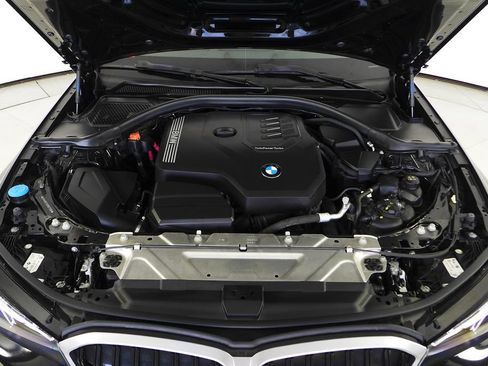 Certified 2023 BMW 330i Sedan RWD image 6
