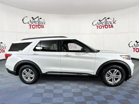 Used 2022 Ford Explorer XLT w/ Equipment Group 202A image 9