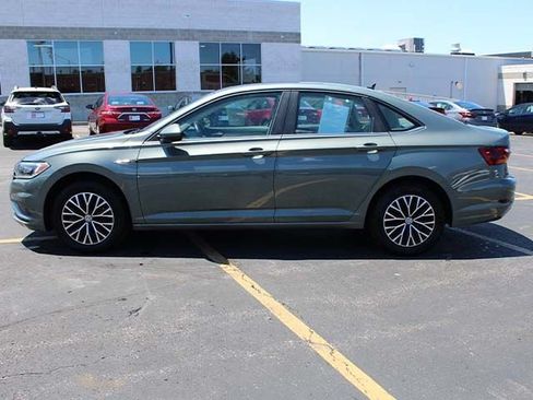 Used 2019 Volkswagen Jetta SEL w/ Cold Weather Package FWD image 7