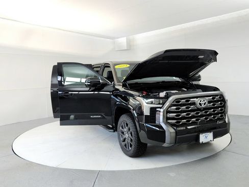 Used 2023 Toyota Tundra Platinum AWD/4WD image 9
