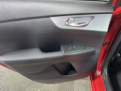 Certified 2024 Kia Forte LXS image 35