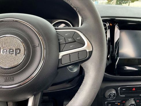 Used 2021 Jeep Compass Latitude w/ Sun and Sound Group image 24