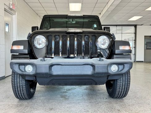 Certified 2022 Jeep Wrangler Unlimited Sport image 3