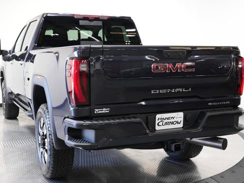 New 2025 GMC Sierra 2500 Denali w/ Denali Reserve Package image 8