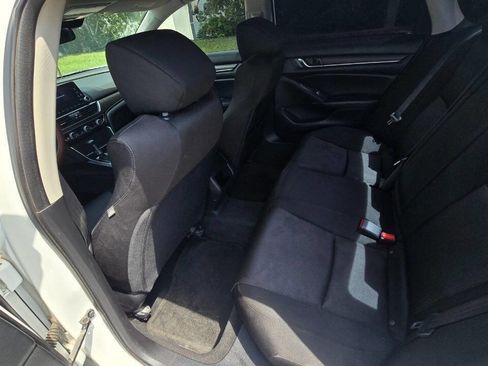 Used 2018 Honda Accord LX image 12