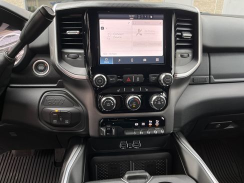 New 2026 RAM 3500 Big Horn AWD/4WD image 21