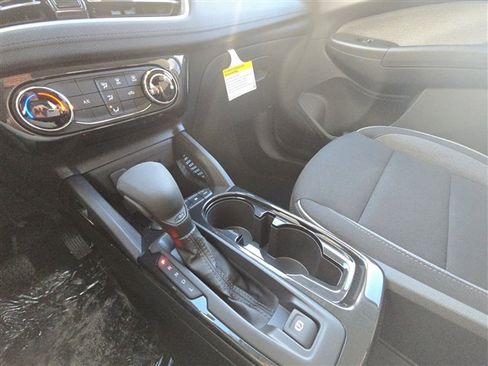 New 2025 Chevrolet TrailBlazer LT w/ Driver Confidence Package image 15