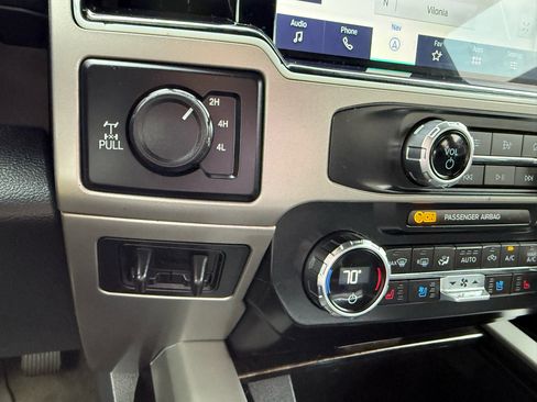 Used 2022 Ford F250 Lariat w/ Lariat Value Package image 35