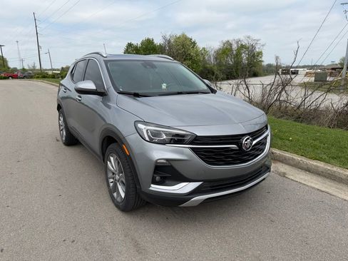 Used 2023 Buick Encore GX Essence w/ Experience Buick Package image 2