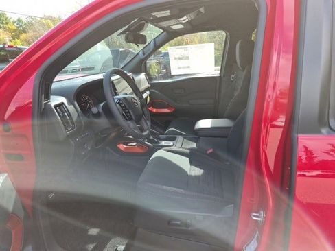 New 2026 Nissan Frontier PRO-4X w/ Pro-4x Convenience Package image 16