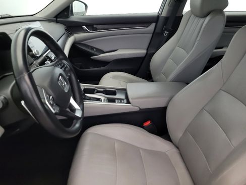 Used 2018 Honda Accord Touring image 17