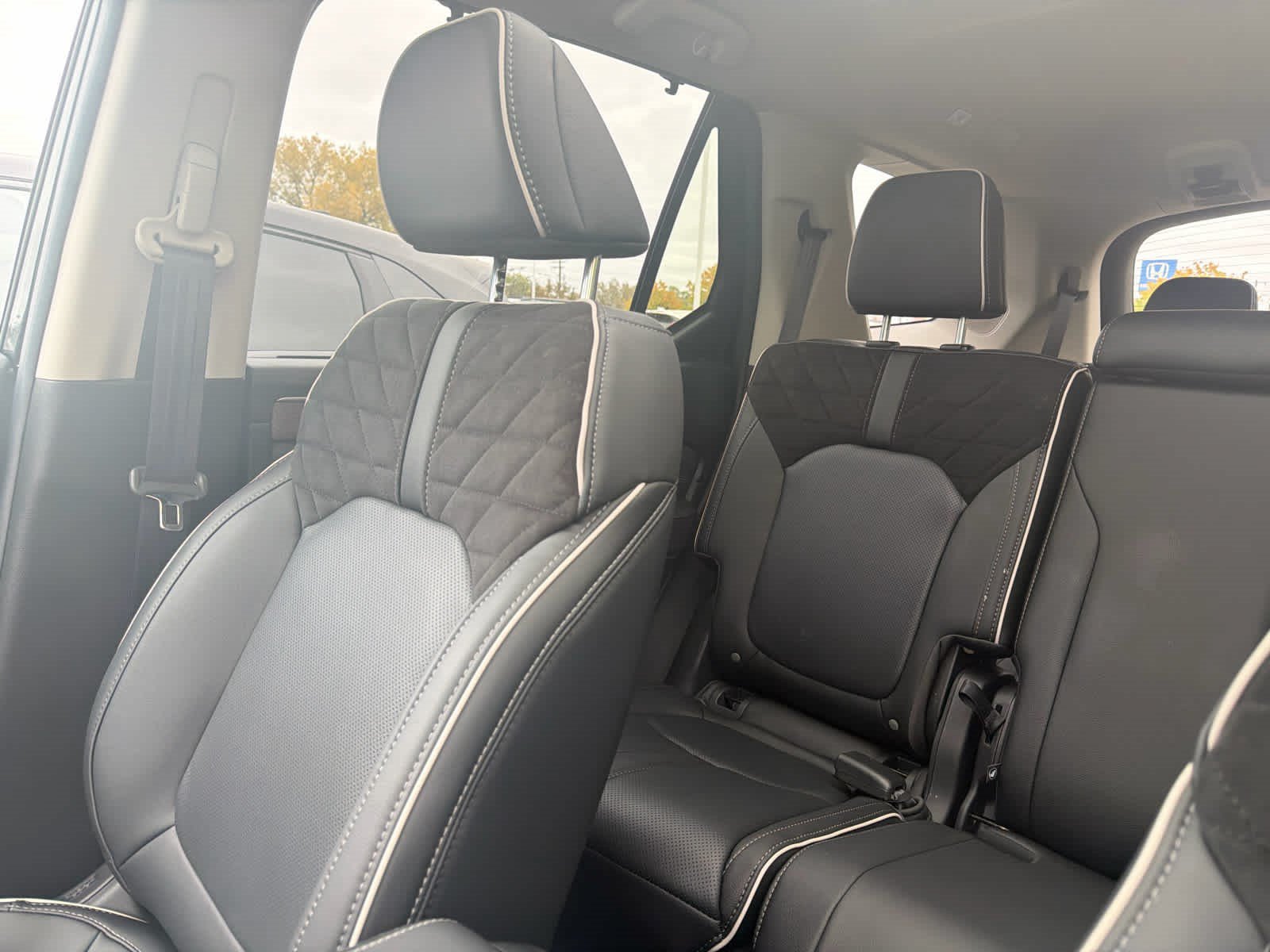 Used 2026 Honda Pilot Elite image 3