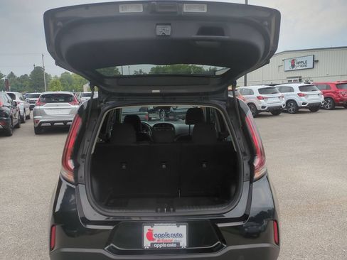 Used 2023 Kia Soul LX w/ LX Technology Package FWD image 20