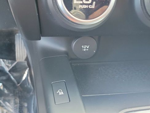 Used 2020 Jaguar E-PACE SE AWD/4WD image 38
